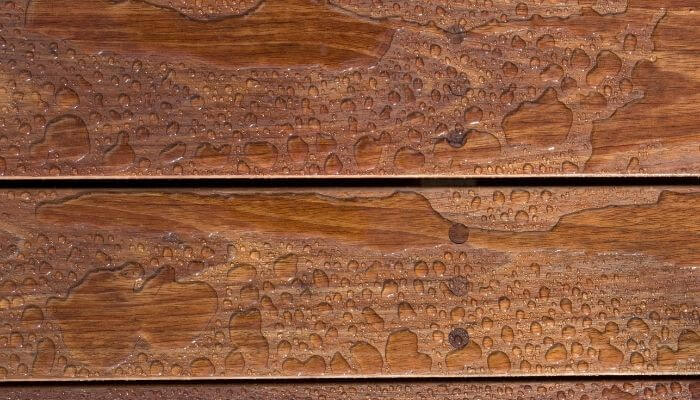 wet varnished wood